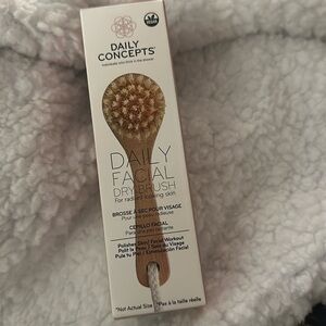 Daily concepts daily facial dry brush